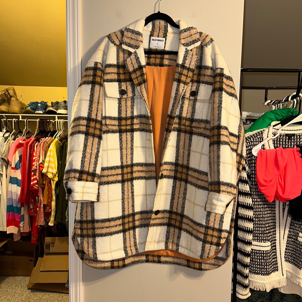 NWT XL Old Navy cream and beige plaid coat